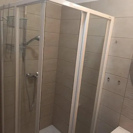 Miller Apartman Ezustpart Apartment *